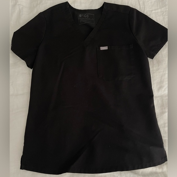 FIGS Black Catarina Top - Picture 1 of 2
